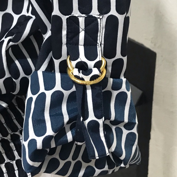 Michael Kors navy and white blouse size XS - Picture 2 of 6